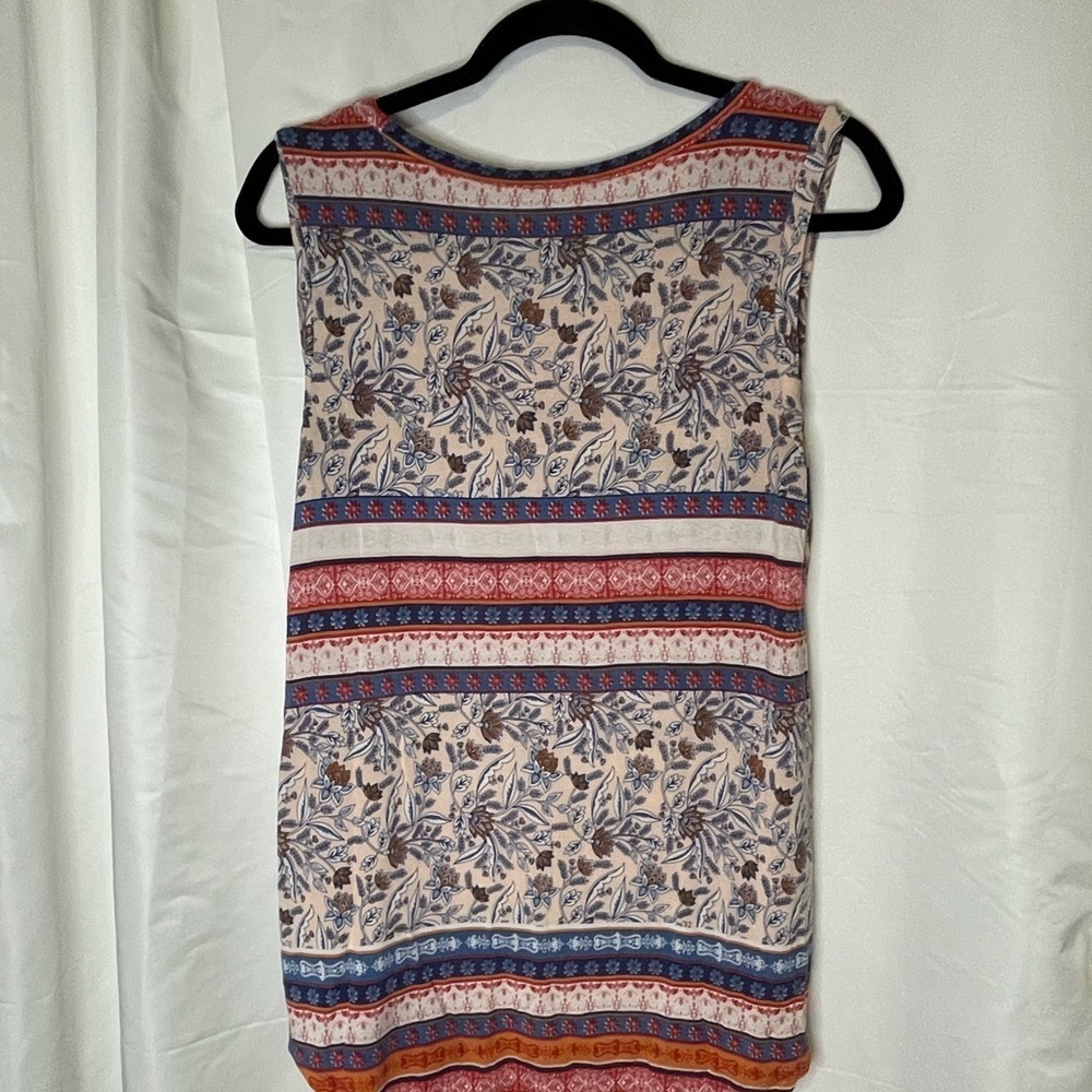 Multicolor Sleeveless Women's Top​​​​​ - Picture 3 of 5